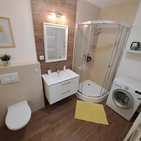 Apartment Adam